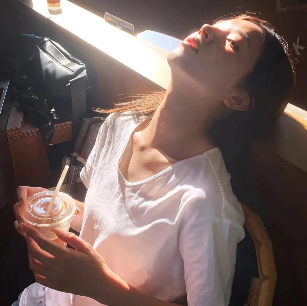 川尻小玉的懒散生活
